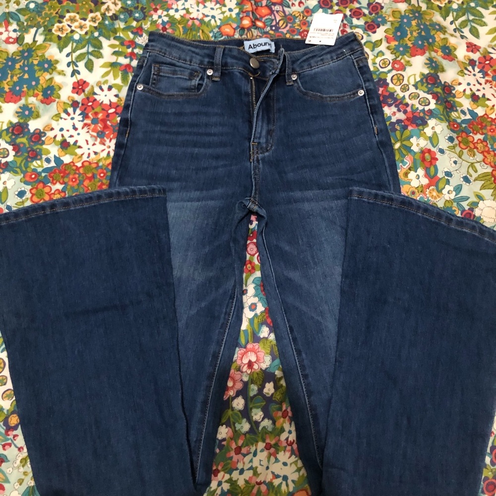 Abound Women’s flared jeans
